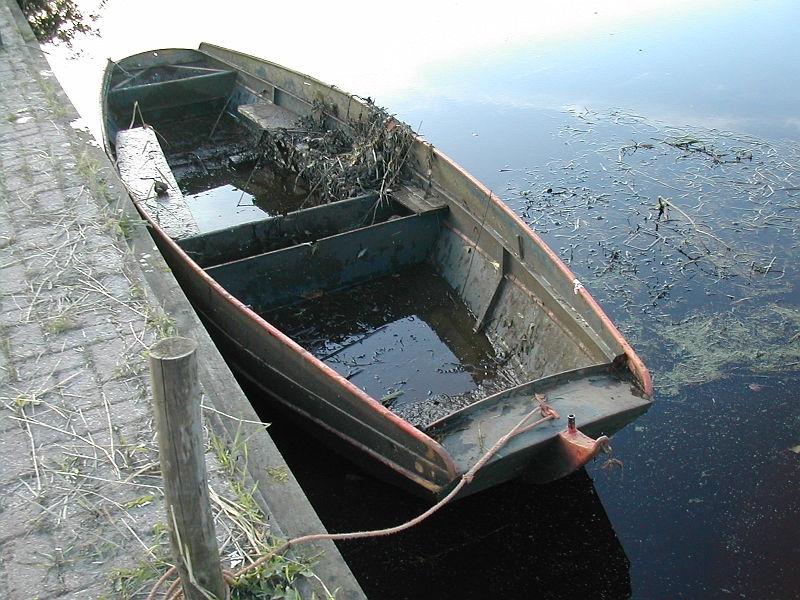 DSCN5029.JPG - En bovenwater.  En nu de grote vraag "Wie is de eigenaar?"