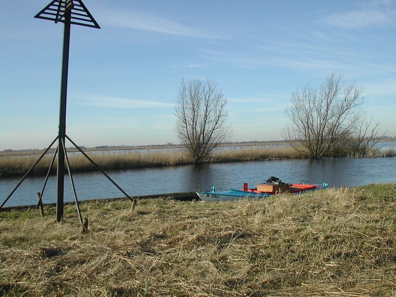 DSCN5180.JPG - Tussen de Houtwielen en Sierdswielen